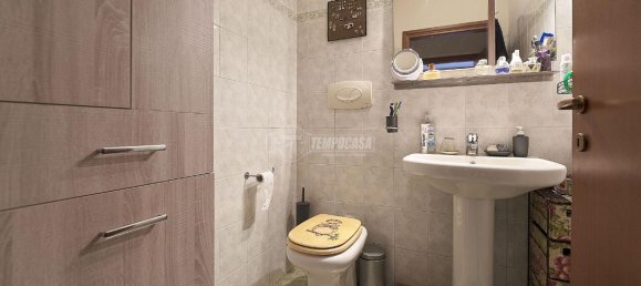 4 rooms Villa in Gadesco Pieve Delmona, Italy No. 8034 40