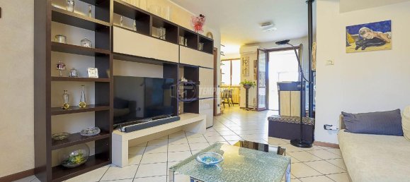 4 rooms Villa in Gadesco Pieve Delmona, Italy No. 8034 2