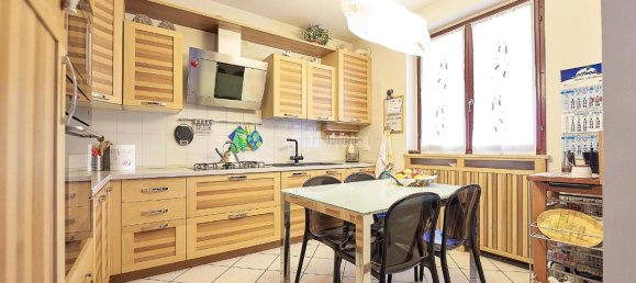 4 rooms Villa in Gadesco Pieve Delmona, Italy No. 8034 31