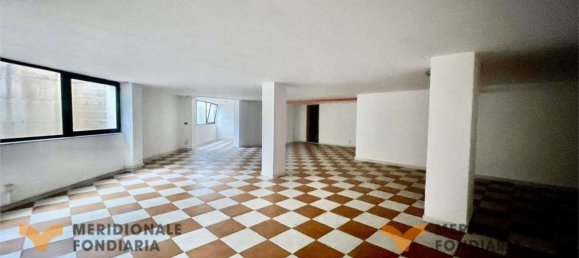 215m² Commercial property in Gallipoli, Italy No. 77813 23