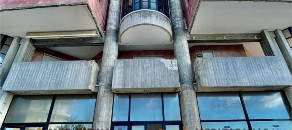 215m² Commercial property in Gallipoli, Italy No. 77813 26