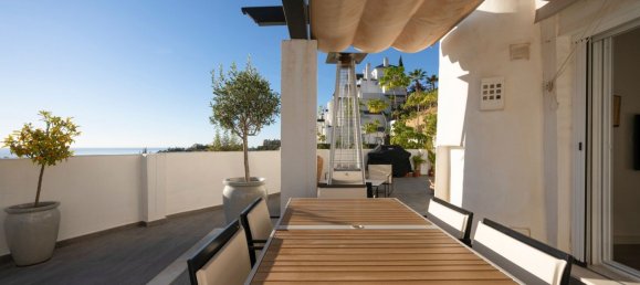 Apartamento de 2 dormitorios en Marbella, Spain No. 4808 5