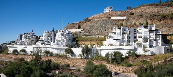 Apartamento de 2 dormitorios en Marbella, Spain No. 4808 20