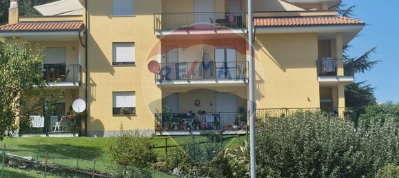3 bedrooms Apartment in Pella, Italy No. 308703 2