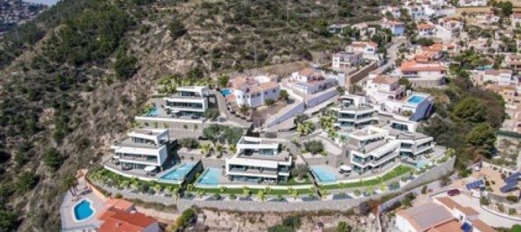 4 bedrooms Villa in Calpe, Spain No. 8400 10