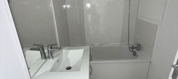 2 Schlafzimmer Wohnung in Massy, France, Nr. 296526 5