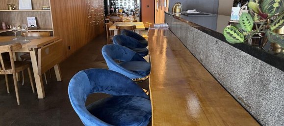 86m² Commercial property in Lisbon, Portugal No. 12988 3