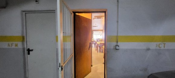 86m² Commercial property in Lisbon, Portugal No. 12988 22