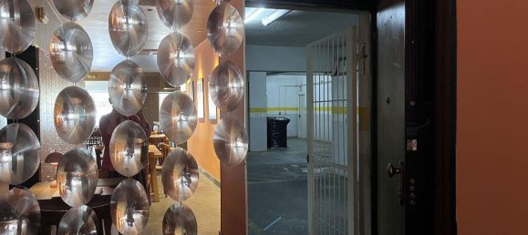 86m² Commercial property in Lisbon, Portugal No. 12988 20