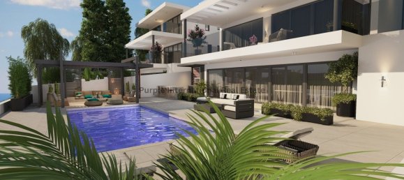 Вилла с 4 спальнями в Героскипу, Кипр № 1050 11