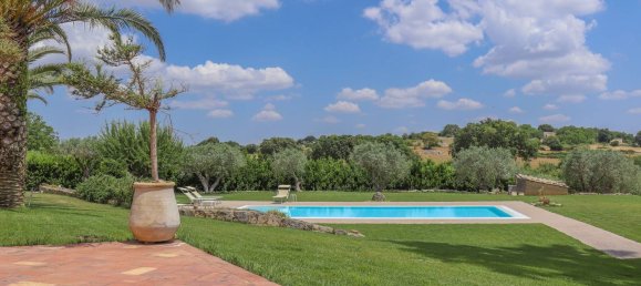 12-Zimmer Villa in Noto, Italy, Nr. 47669 4