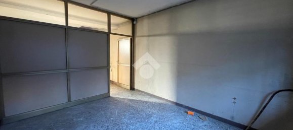 Склад с 1 комнатой в Бусто Арсицио, Италия № 122300 8