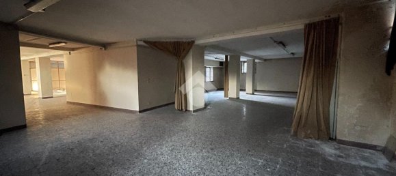 Склад с 1 комнатой в Бусто Арсицио, Италия № 122300 4