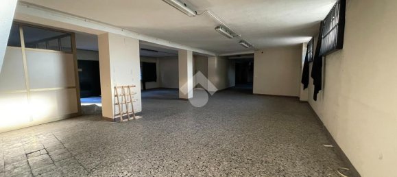 Склад с 1 комнатой в Бусто Арсицио, Италия № 122300 10