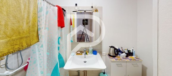 2 bedrooms House in Chateauroux, France No. 77266 8