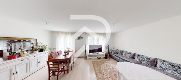 2 bedrooms House in Chateauroux, France No. 77266 5