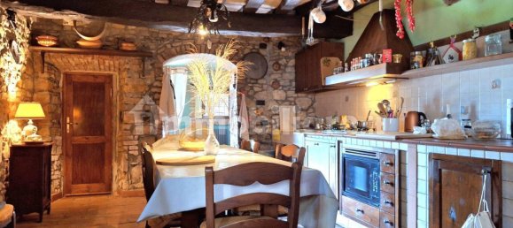 3 Schlafzimmer Haus in Gazzola, Italy, Nr. 287187 23