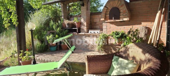 3 Schlafzimmer Haus in Gazzola, Italy, Nr. 287187 3