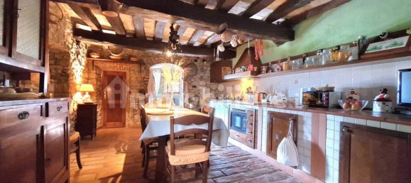 3 Schlafzimmer Haus in Gazzola, Italy, Nr. 287187 24