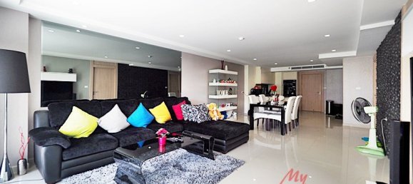 2 bedrooms Condo in Pattaya, Thailand No. 3078 6