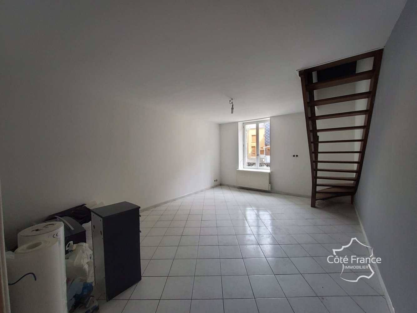 3 bedrooms Building in Fumay, France No. 80064