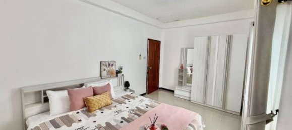 3 Schlafzimmer Haus in Pattaya, Thailand, Nr. 175359 2