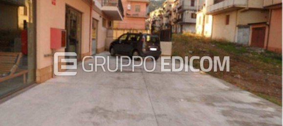 163m² Commercial property in Lamezia Terme, Italy No. 363921 3