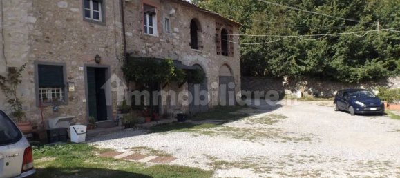 2 bedrooms House in Lucca, Italy No. 330071 7