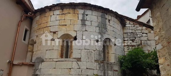 2 bedrooms House in Lucca, Italy No. 330071 17