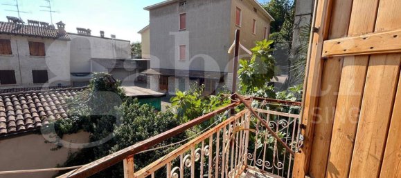 3 Schlafzimmer Wohnung in Fiorano Modenese, Italy, Nr. 330242 8