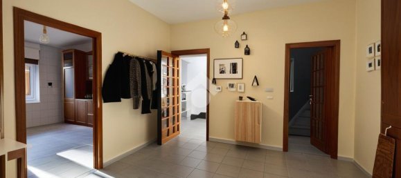 5 rooms Apartment in Pozzuoli, Italy No. 28203 25