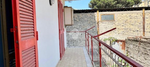 5 rooms Apartment in Pozzuoli, Italy No. 28203 17