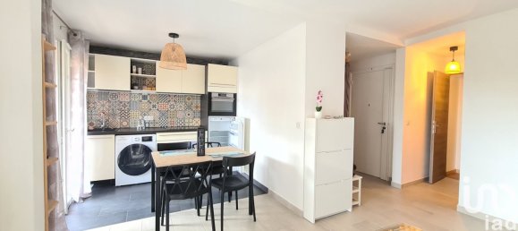 2 rooms Apartment in Cannes, France No. 190401 2