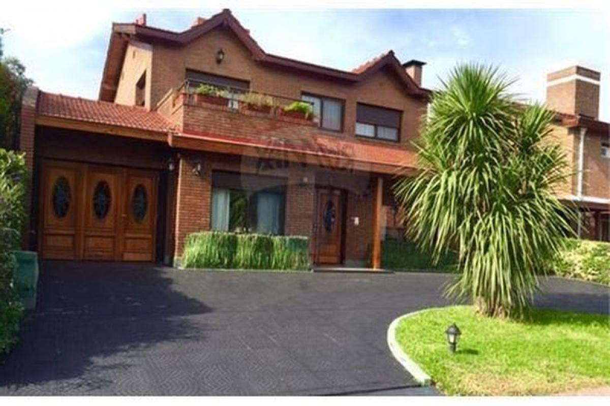 4 bedrooms House in Pilar, Argentina No. 18764