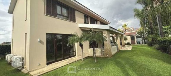 4 bedrooms Villa in Strovolos, Cyprus No. 21171 8