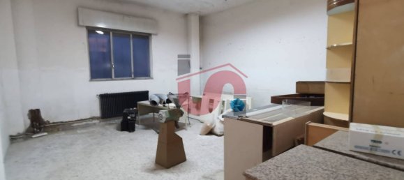 11-salle Propriété commerciale à Benevento, Italy No. 88345 14