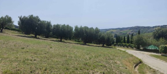 7610m² Land in Acquaviva Picena, Italy No. 309762 7