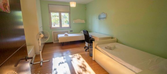 5 bedrooms House in Coma-Ruga, Spain No. 344 14