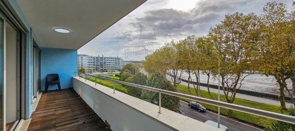 Apartamento de 4 dormitorios en Matosinhos, Portugal No. 40532 12