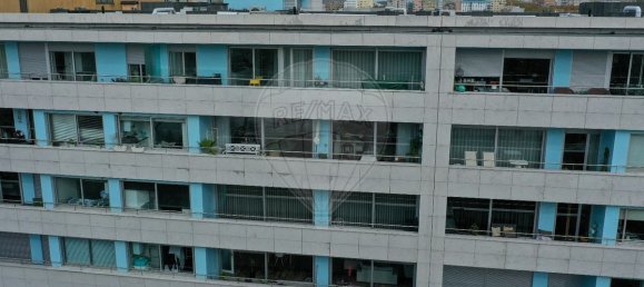 Apartamento de 4 dormitorios en Matosinhos, Portugal No. 40532 39