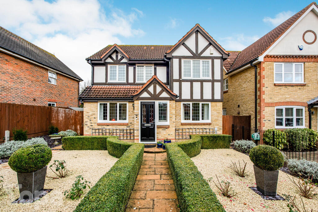 4 bedrooms House in Bexley, United Kingdom No. 10437