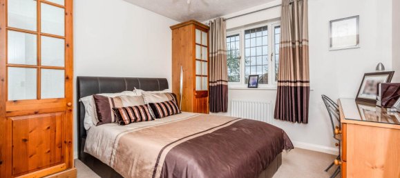 4 bedrooms House in Bexley, United Kingdom No. 10437 16