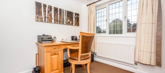 4 bedrooms House in Bexley, United Kingdom No. 10437 14