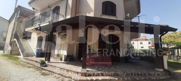 6 bedrooms Villa in Vairano Patenora, Italy No. 344526 2