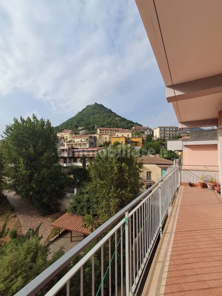 4 bedrooms Apartment in Cava de' Tirreni, Italy No. 342604