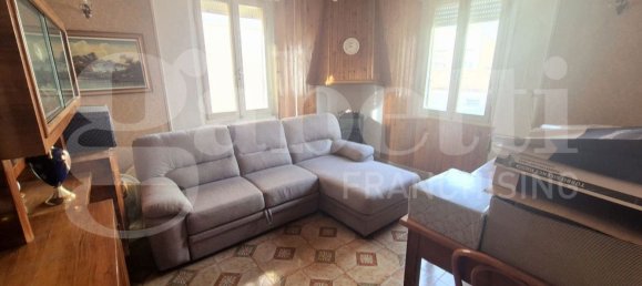 Casa de 6 divisões em Assisi, Italy N.º 126254 6