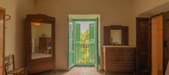 Дом с 20 комнатами в Витербо, Италия № 154602 25