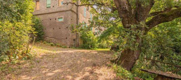 Дом с 20 комнатами в Витербо, Италия № 154602 3