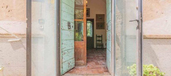 Дом с 20 комнатами в Витербо, Италия № 154602 15