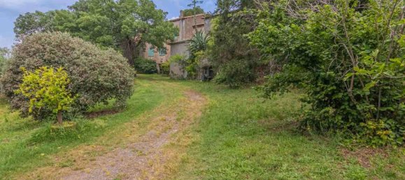 Дом с 20 комнатами в Витербо, Италия № 154602 8